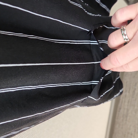 Equipment Femme Aubrey Dress Size Medium - Picture 7 of 17